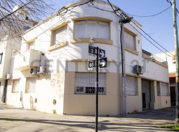 Casa · 230m²