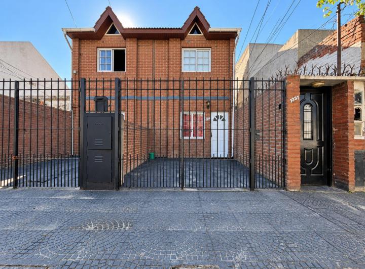 Casa · 39m² · 3 Ambientes · 1 Cochera