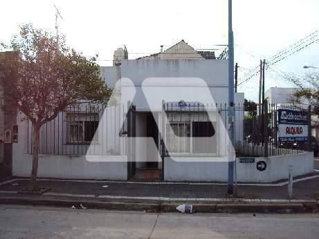 Casa · 1m² · 3 Ambientes · 1 Cochera