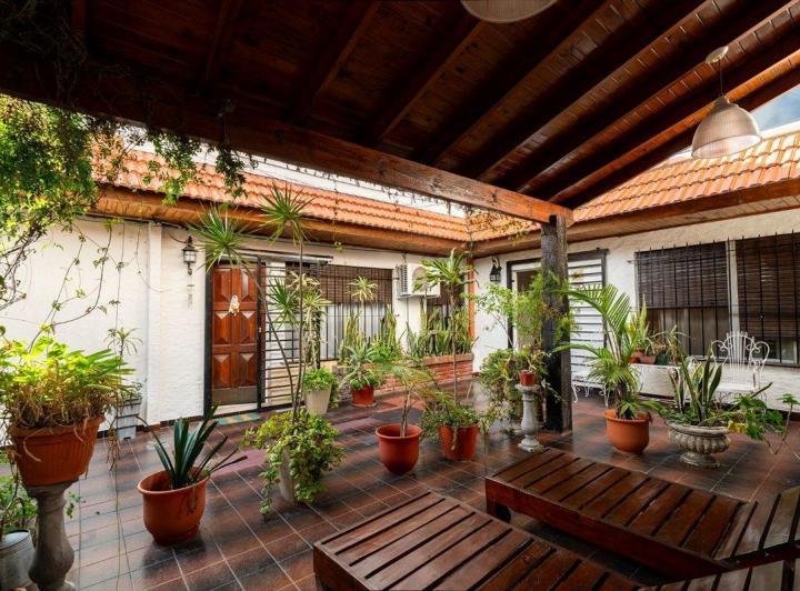 Casa · 130m² · 4 Ambientes · 1 Cochera