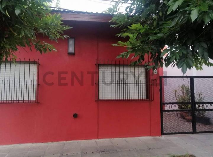 Casa · 46m² · 3 Ambientes · 1 Cochera