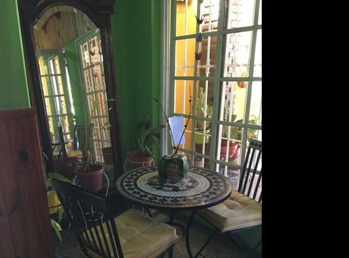 Casa · 150m² · 6 Ambientes · 1 Cochera