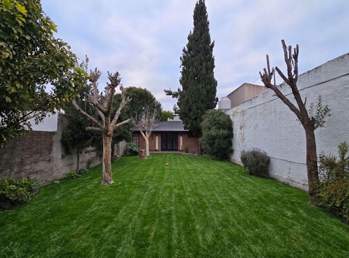 Casa · 140m² · 3 Ambientes · 3 Cocheras