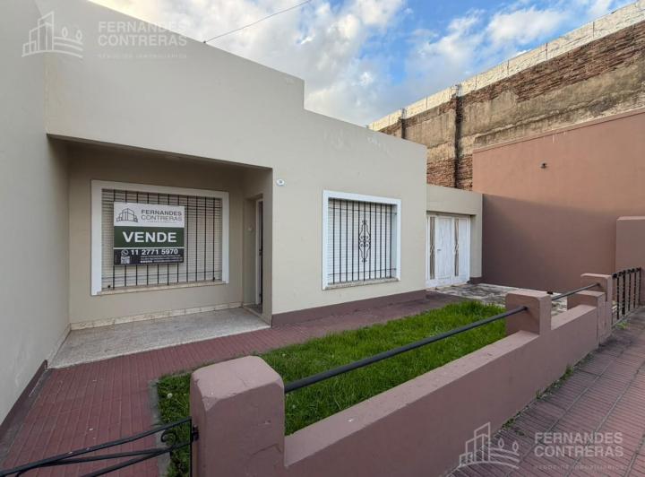 Casa · 314m² · 3 Ambientes · 1 Cochera