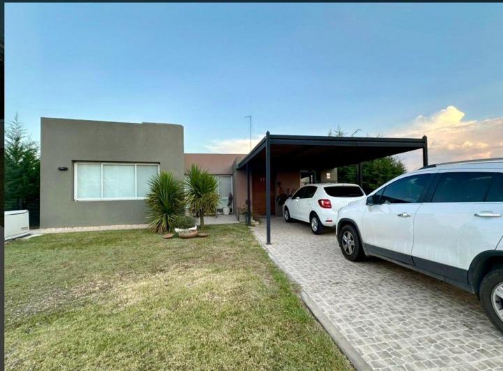 Casa · 168m² · 4 Ambientes · 1 Cochera