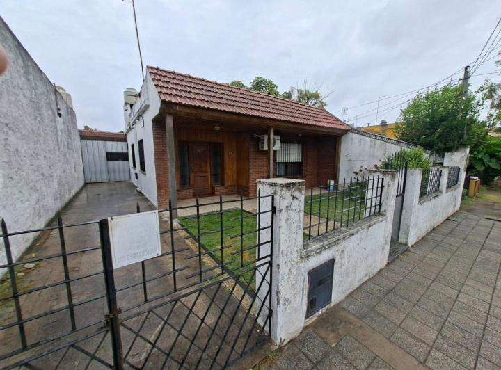 Casa · 150m² · 3 Ambientes · 3 Cocheras
