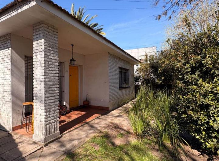 Casa · 95m² · 4 Ambientes · 1 Cochera