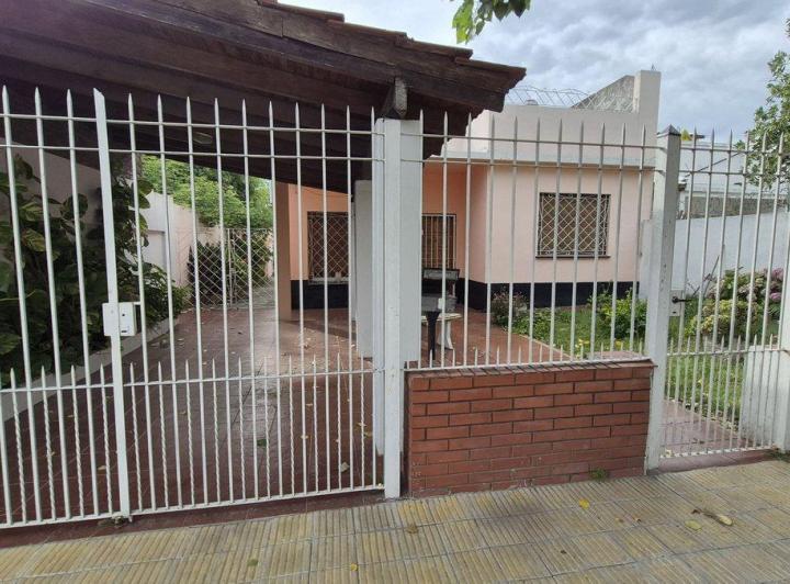 Casa · 142m² · 3 Ambientes · 1 Cochera