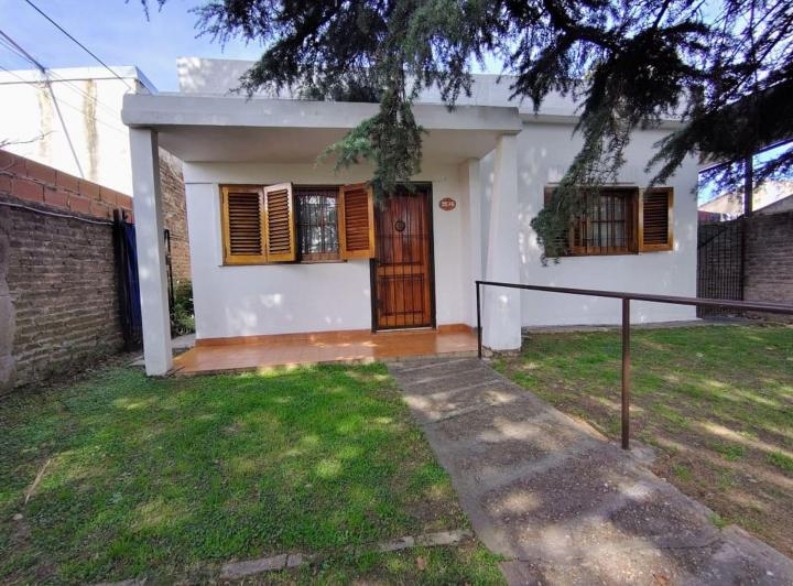 Casa · 60m² · 3 Ambientes · 1 Cochera