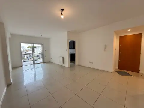 Departamento en Alquiler en Castelar Sur, Castelar