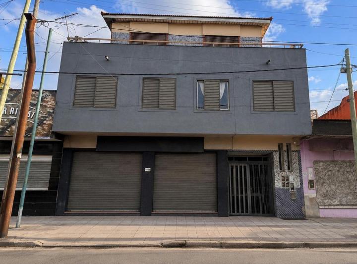 Casa · 492m² · 3 Ambientes · 1 Cochera