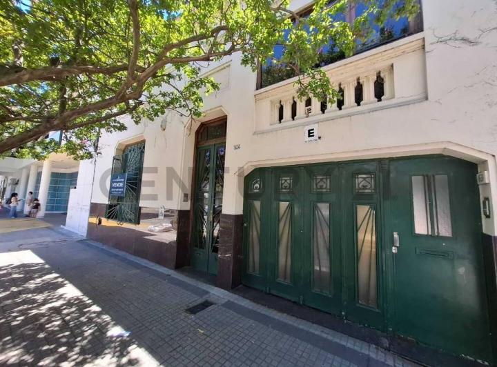 Casa · 150m² · 6 Ambientes · 1 Cochera