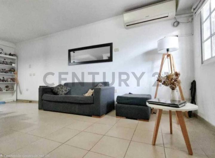 Casa · 62m² · 2 Dormitorios · 1 Cochera