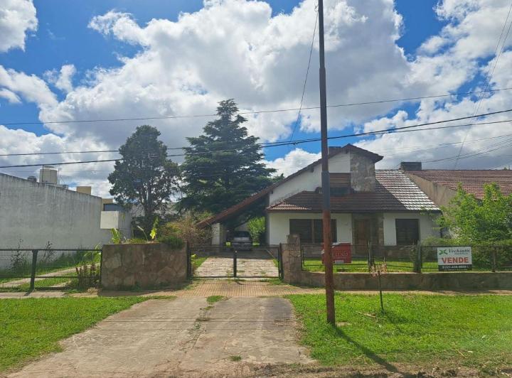Casa · 316m² · 3 Ambientes · 1 Cochera