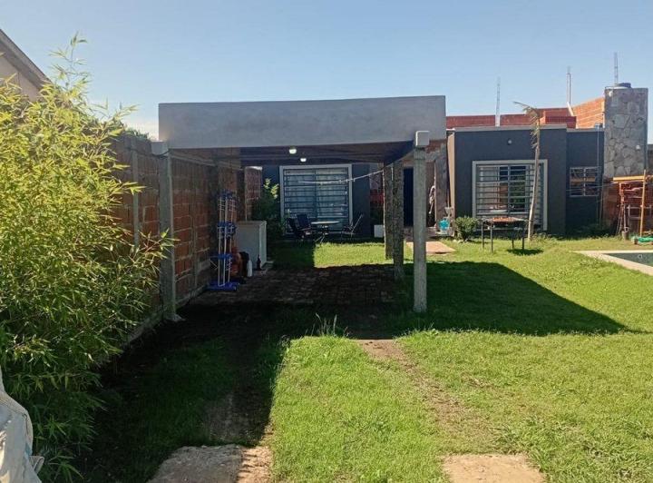 Casa · 102m² · 3 Ambientes · 1 Cochera