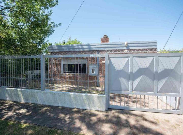 Casa · 138m² · 4 Ambientes · 2 Cocheras