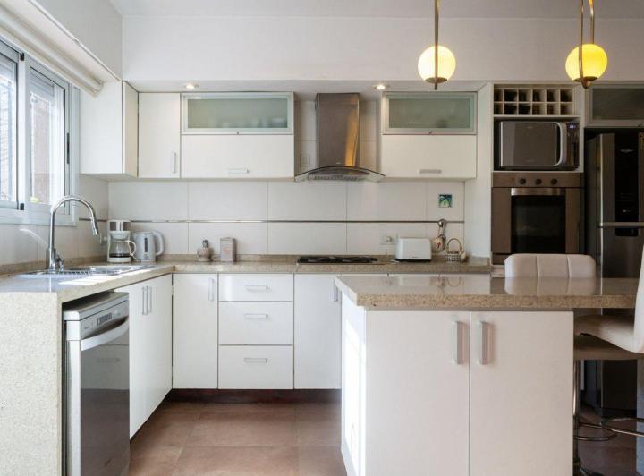 Casa · 150m² · 4 Ambientes · 1 Cochera