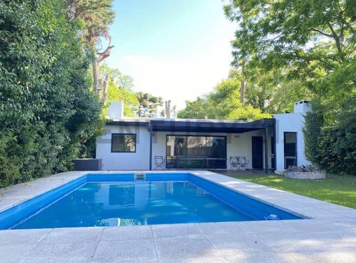 Casa · 300m² · 3 Dormitorios