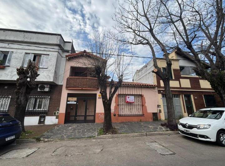 Casa · 110m² · 4 Ambientes · 1 Cochera