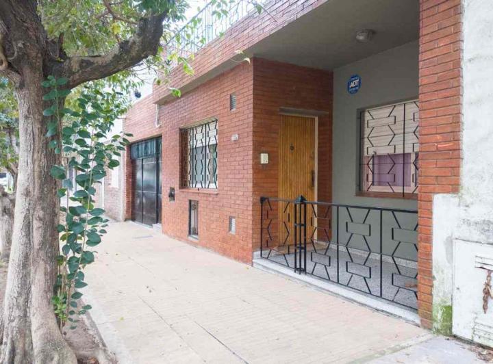 Casa · 110m² · 4 Ambientes · 1 Cochera
