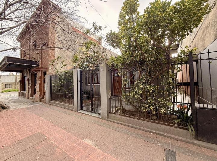 Casa · 140m² · 2 Ambientes