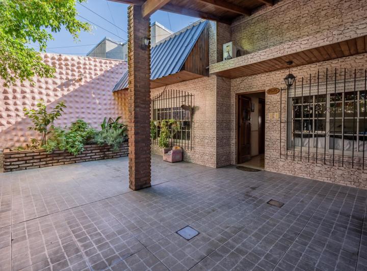 Casa · 79m² · 3 Ambientes · 1 Cochera