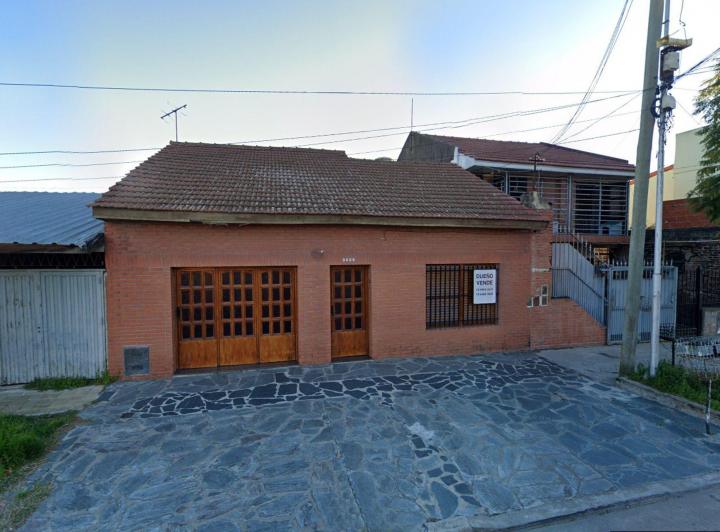 Casa · 117m² · 4 Ambientes · 1 Cochera