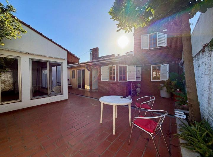 Casa · 170m² · 4 Ambientes · 1 Cochera
