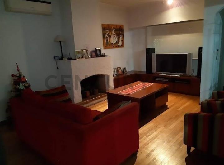 Casa · 143m² · 4 Ambientes · 2 Cocheras