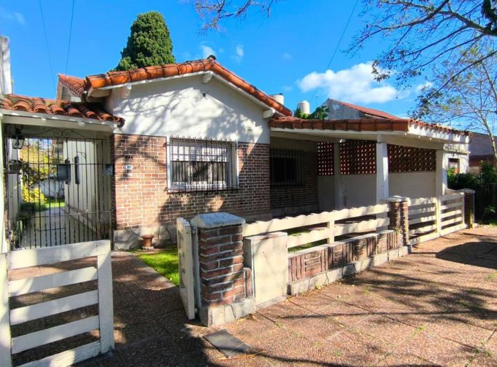 Casa · 59m² · 5 Ambientes · 1 Cochera