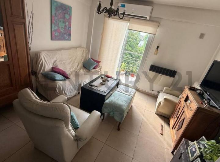 Casa · 81m² · 4 Ambientes