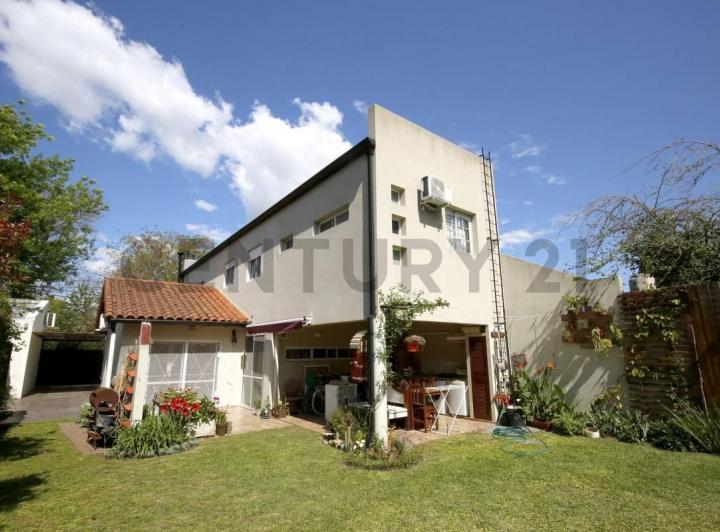 Casa · 160m² · 4 Ambientes