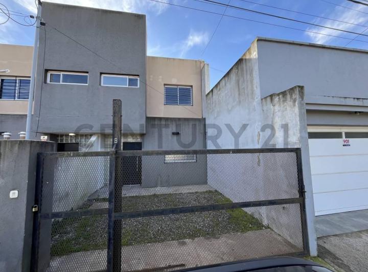 Casa · 80m² · 3 Ambientes · 1 Cochera