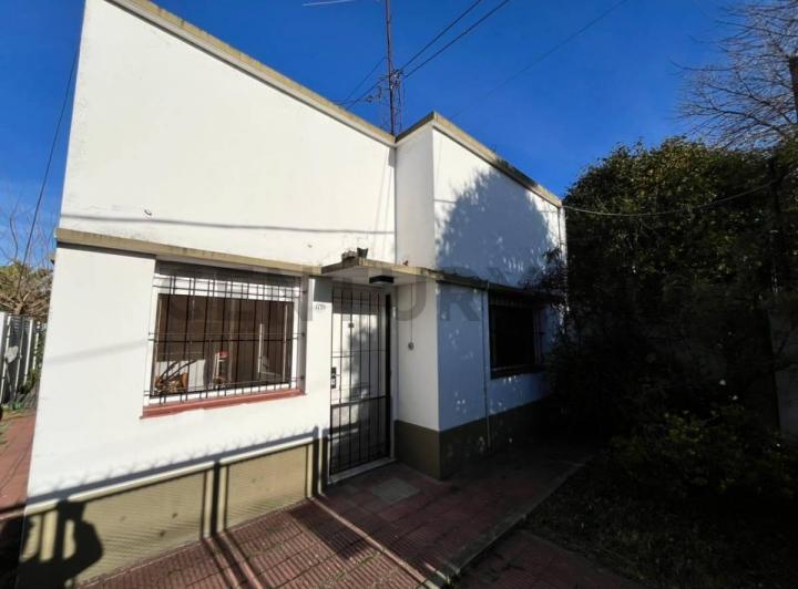 Casa · 80m² · 4 Ambientes · 1 Cochera