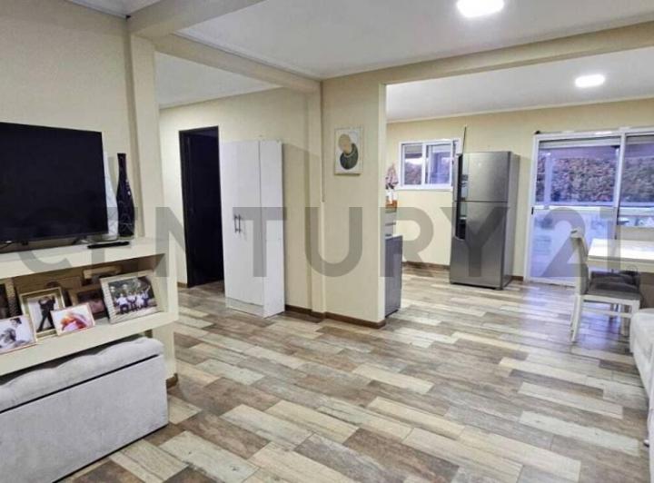 Casa · 100m² · 4 Ambientes · 2 Cocheras