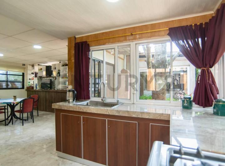 Casa · 106m² · 2 Ambientes · 1 Cochera