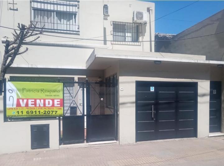 Casa · 172m² · 6 Ambientes · 1 Cochera
