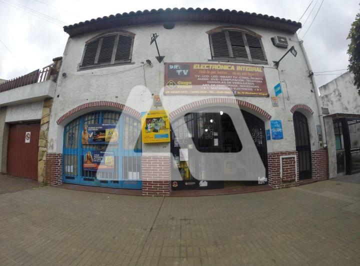 Casa · 5 Ambientes · 1 Cochera