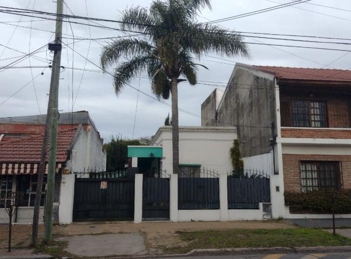 Casa · 97m² · 5 Ambientes · 1 Cochera