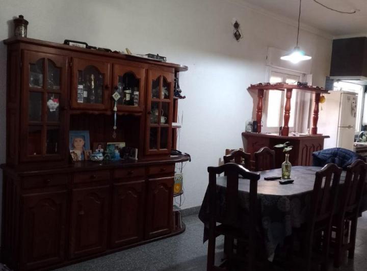 Casa · 281m² · 4 Ambientes · 1 Cochera