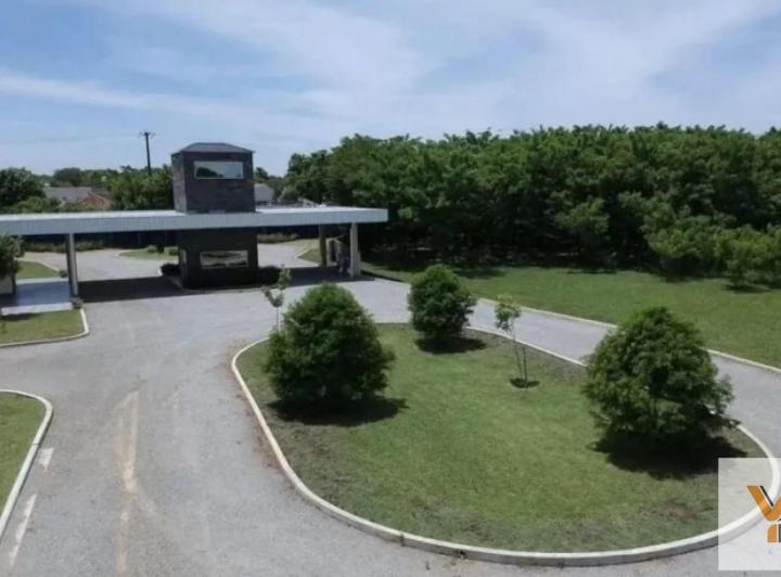 Terreno · 450m²