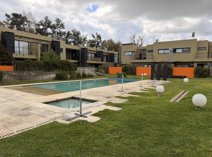 Departamento · 40m² · 2 Ambientes · 1 Cochera