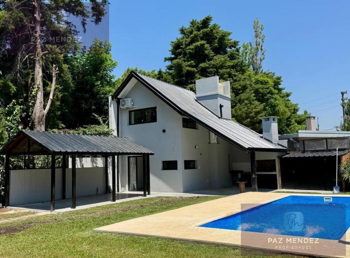 Casa · 90m² · 3 Ambientes · 2 Cocheras