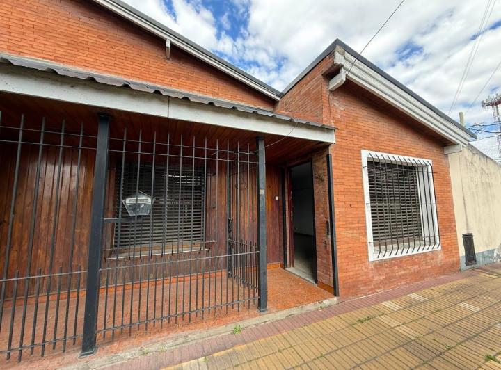 Casa · 75m² · 4 Ambientes · 1 Cochera