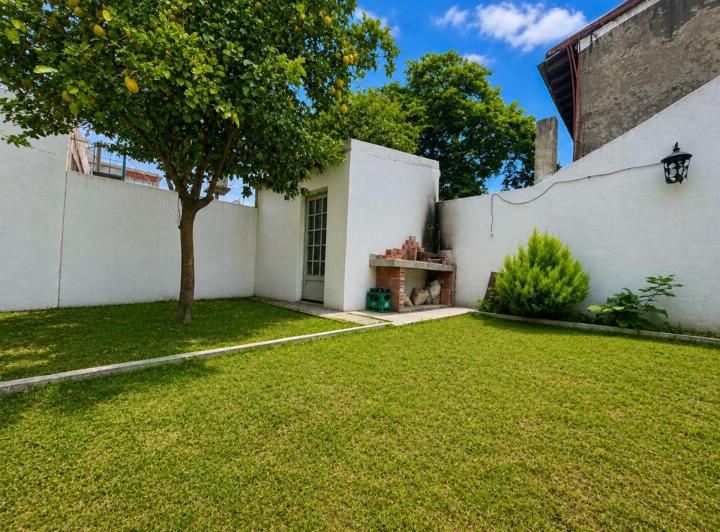 Casa · 90m² · 3 Ambientes · 1 Cochera