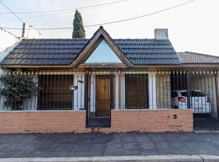 Casa · 132m² · 5 Ambientes · 1 Cochera