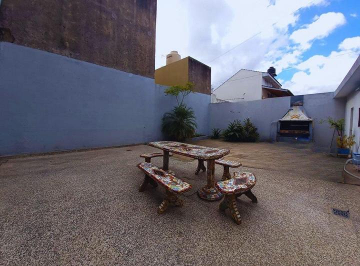 Casa · 72m² · 3 Ambientes · 1 Cochera