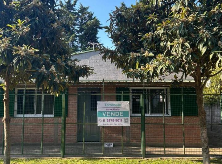 Casa · 85m² · 4 Ambientes · 1 Cochera