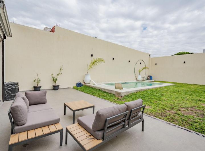 Casa · 210m² · 5 Ambientes