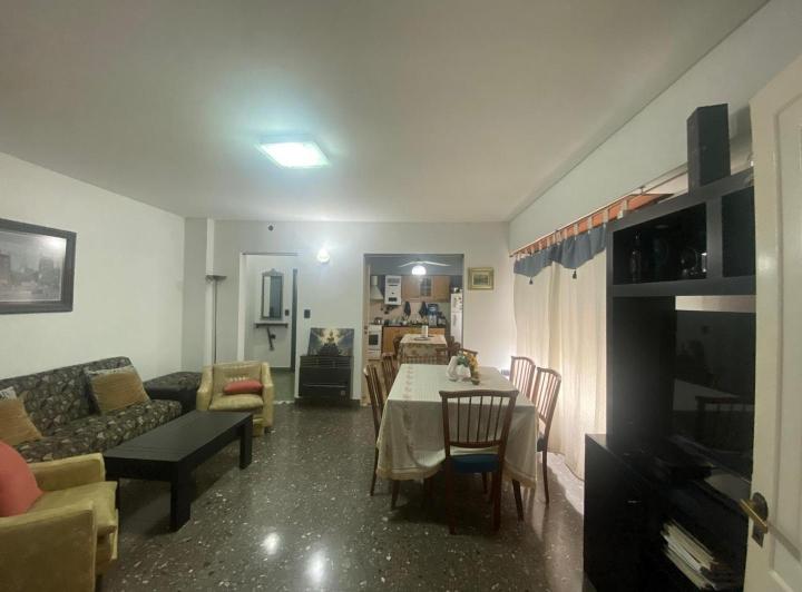 Casa · 400m² · 4 Ambientes